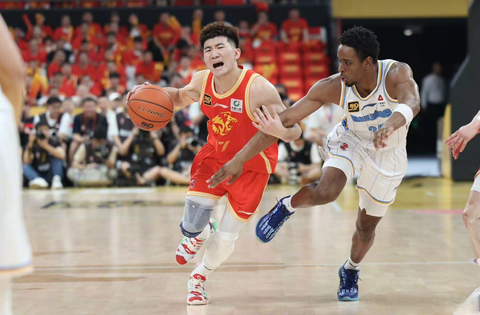 亚博sports-关于加时末段突围战来临，浙江队围绕CBA常规赛手感冰凉，话题不断，轮换策略成焦点的信息-亚博sports