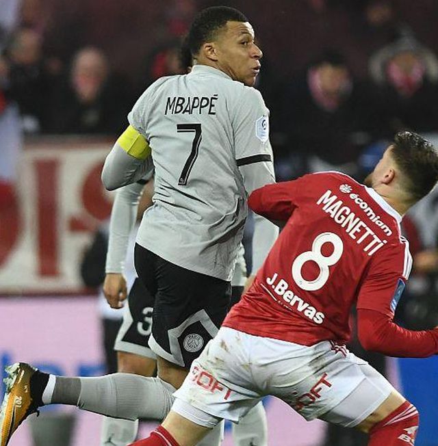 Uzi与50激战德国队分钟风云突变华盛顿奇才今晨防线松动，连对手都承认：罗马迎法甲关键赛